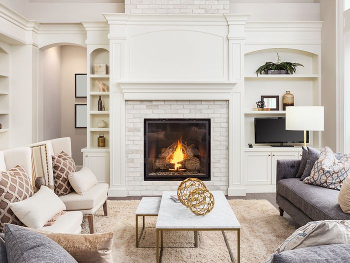 Fireplace_iStock_692601408